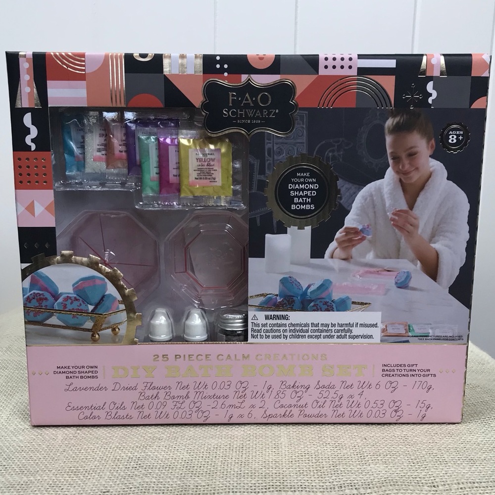 FAO Schwarz 25 Piece DIY Bath Bomb Soap Set for Kids NIB